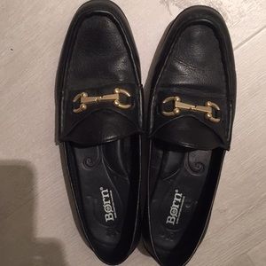 Women’s black leather loafers. Size 7 1/2.
